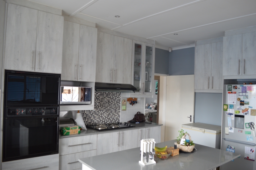 4 Bedroom Property for Sale in Victoria Park Eastern Cape